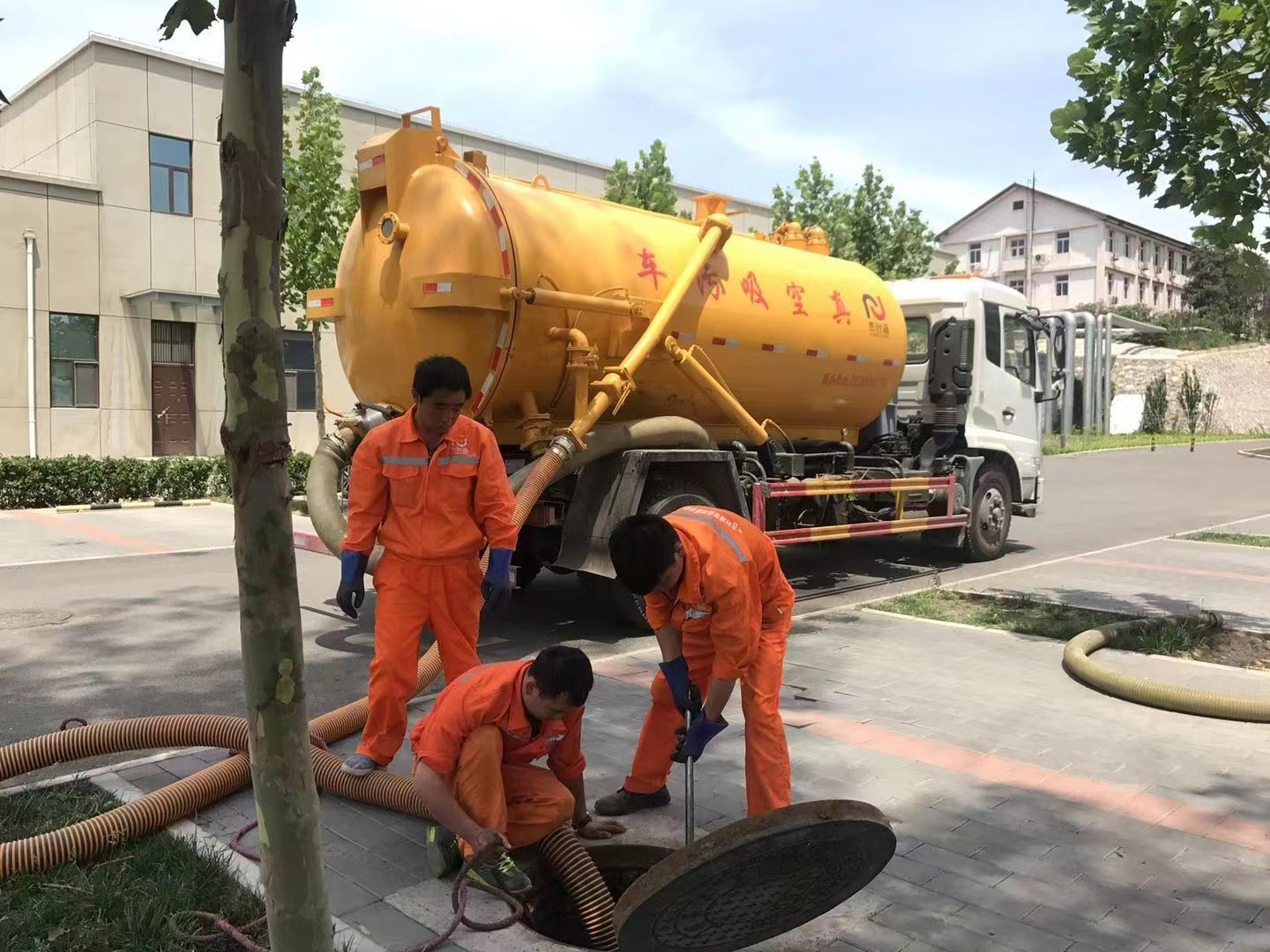 乾县化粪池清理与5-8吨吸粪车施工效率分析